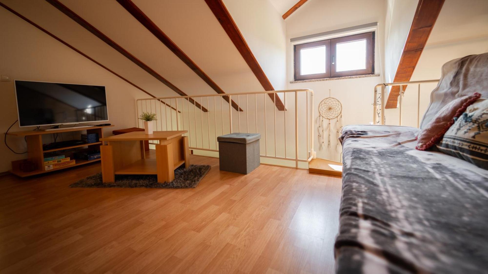 Specious Apartment Manitu In Forest Countryside Fuzine Luaran gambar
